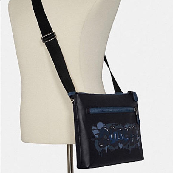 UNISEX -Authentic COACH Calf leather Logo zip top shoulder/Crosby - Picture 2 of 14